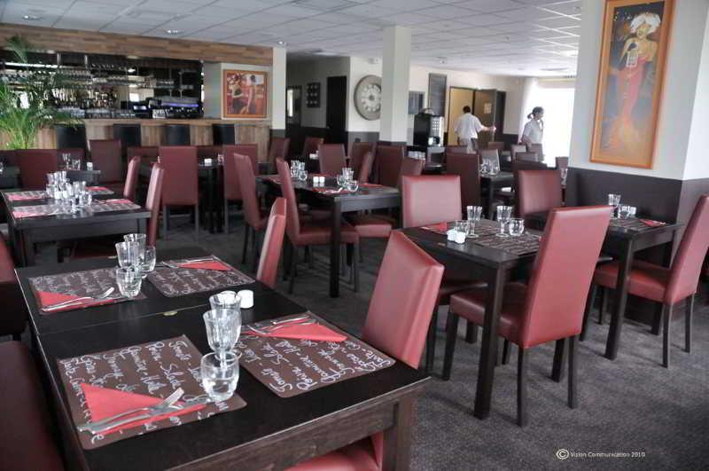 Brit Hotel Confort Alexia - La Souterraine Buitenkant foto