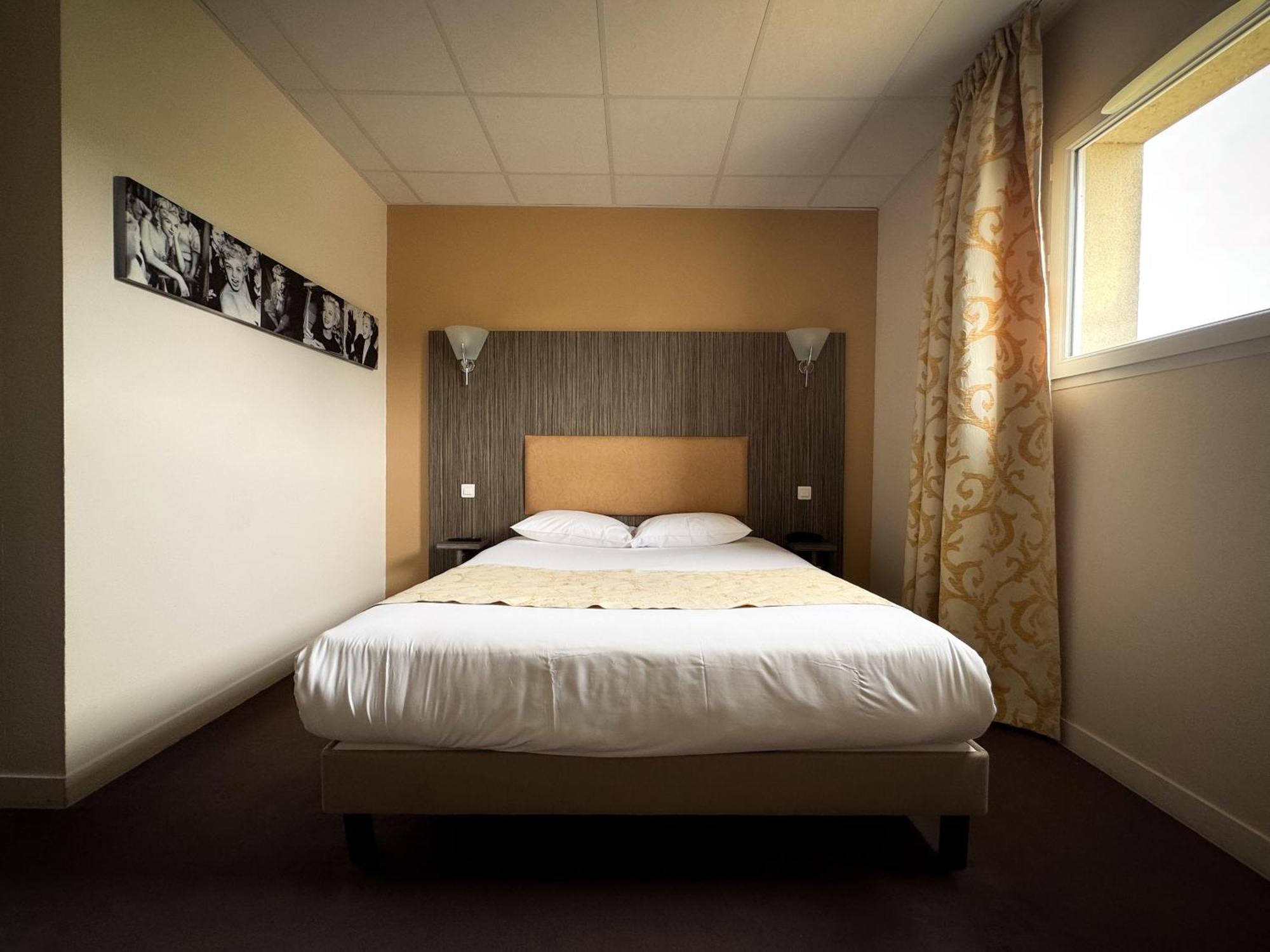 Brit Hotel Confort Alexia - La Souterraine Buitenkant foto