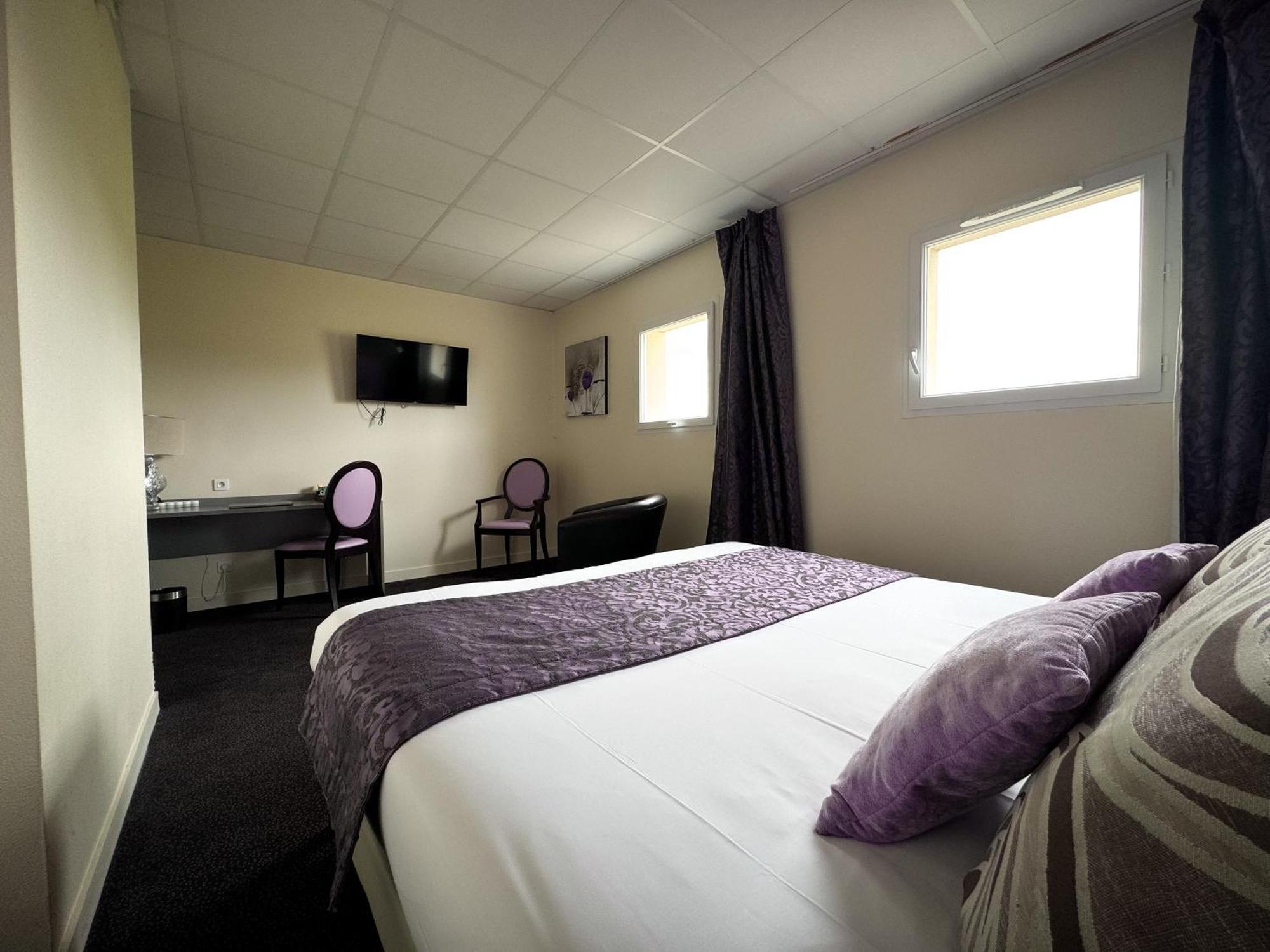 Brit Hotel Confort Alexia - La Souterraine Buitenkant foto