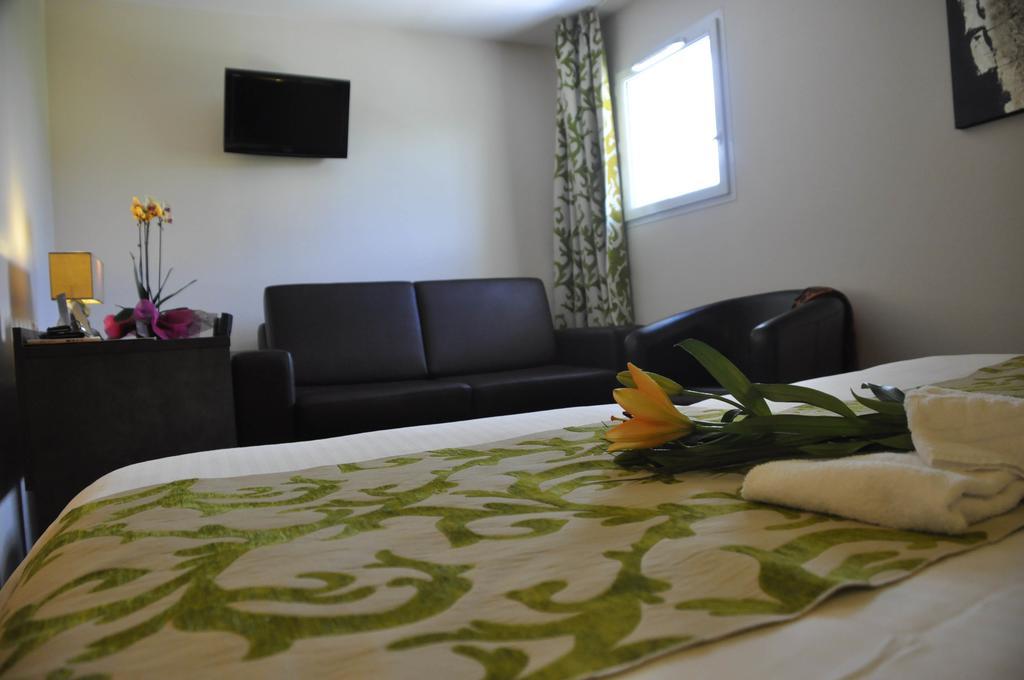 Brit Hotel Confort Alexia - La Souterraine Buitenkant foto