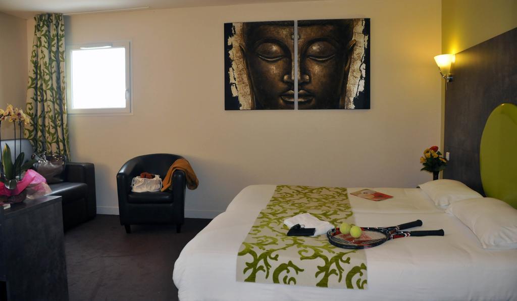 Brit Hotel Confort Alexia - La Souterraine Buitenkant foto