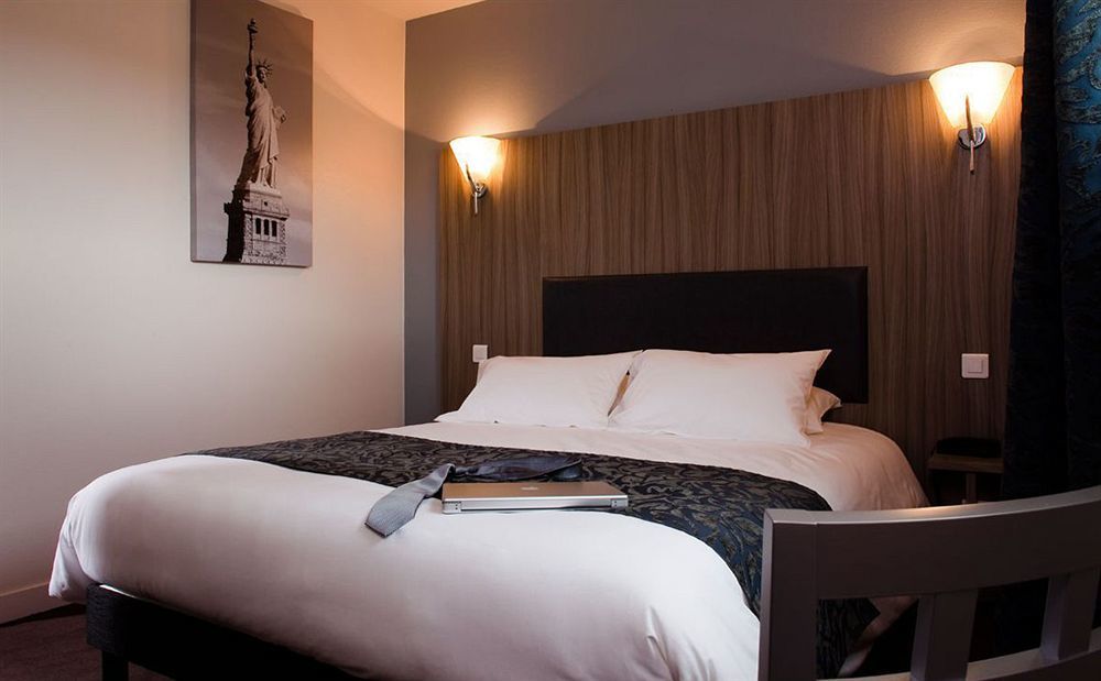 Brit Hotel Confort Alexia - La Souterraine Buitenkant foto