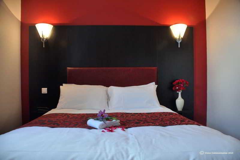 Brit Hotel Confort Alexia - La Souterraine Buitenkant foto